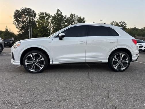 2021 Audi Q3 45 S line Premium