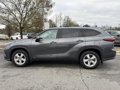 2021 Toyota Highlander Hybrid LE