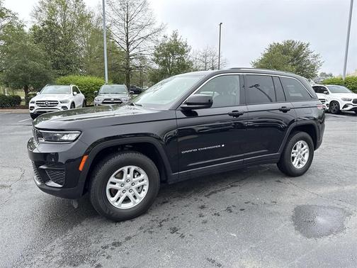 2023 Jeep Grand Cherokee Laredo