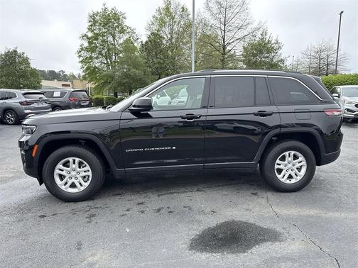 2023 Jeep Grand Cherokee Laredo