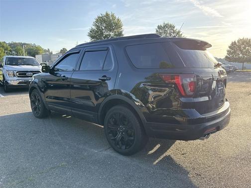 2019 Ford Explorer sport