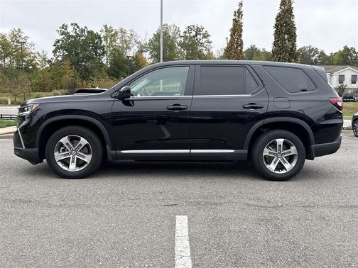 2023 Honda Pilot EX-L 8-Passenger