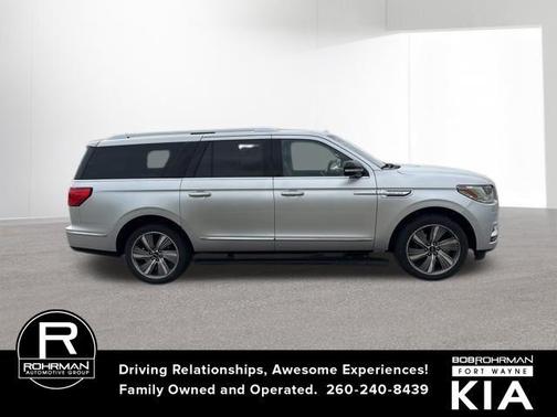 Ingot Silver 2018 Lincoln Navigator L Reserve