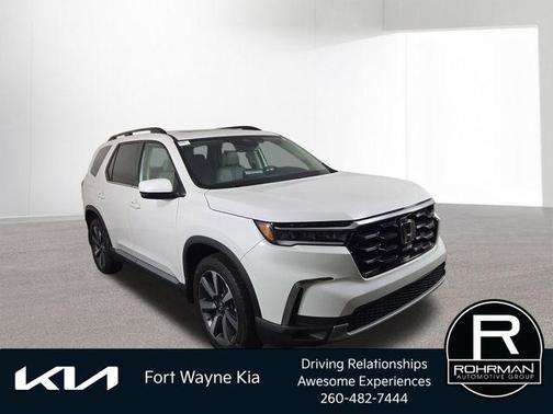 Platinum White Pearl 2023 Honda Pilot Touring