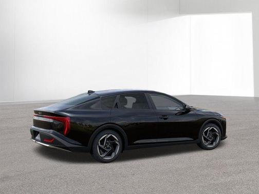 Aurora Black Pearl 2026 Kia K4 EX