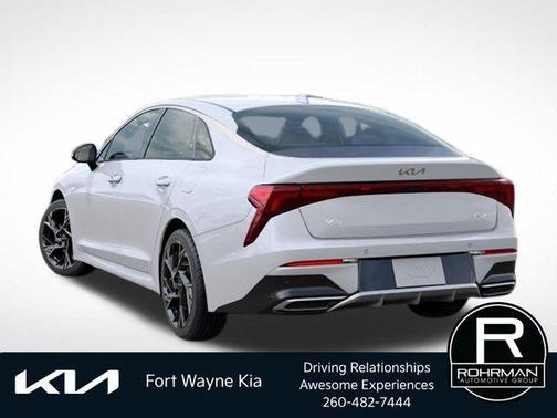 Snow White Pearl 2026 Kia K5 GT-Line