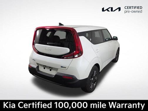 Snow White Pearl 2022 Kia Soul EX