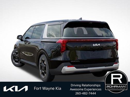Aurora Black Pearl 2026 Kia Carnival EX