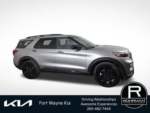 Silver Metallic 2023 Ford Explorer ST-Line