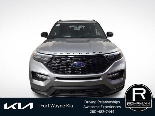 Silver Metallic 2023 Ford Explorer ST-Line