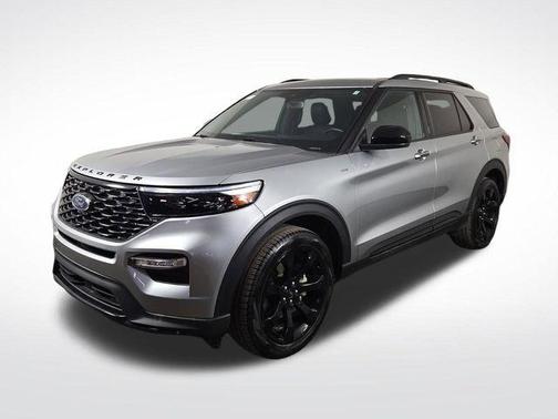 Silver Metallic 2023 Ford Explorer ST-Line