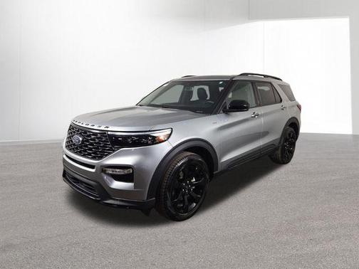 Iconic Silver Metallic 2023 Ford Explorer ST-Line