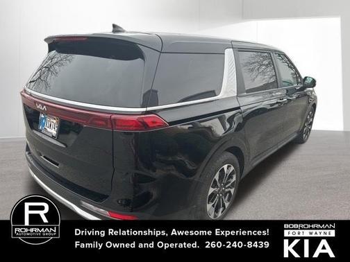 2024 Kia Carnival EX