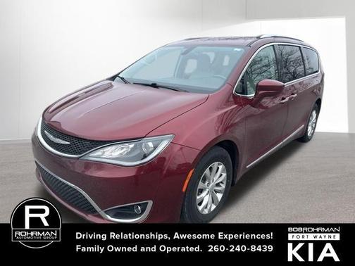 2018 Chrysler Pacifica Touring-L