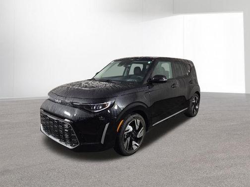 Fusion Orange 2023 Kia Soul GT-Line 2.0L