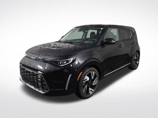 Fusion Orange 2023 Kia Soul GT-Line 2.0L