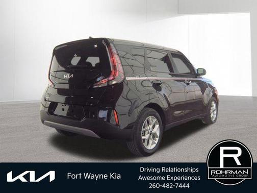 Fusion Orange 2025 Kia Soul LX