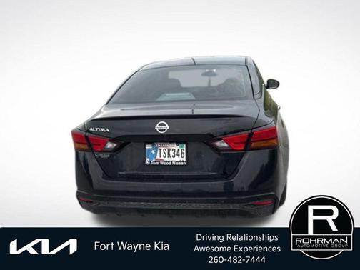 Black 2022 Nissan Altima 2.5 S
