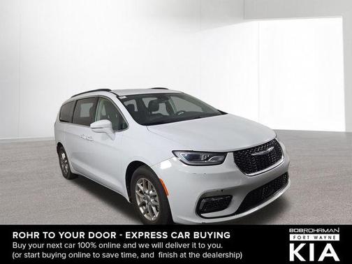 2022 Chrysler Pacifica Touring-L