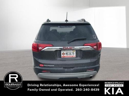 2017 GMC Acadia SLE-2