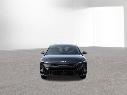 Aurora Black Pearl 2026 Kia K4 GT-LINE