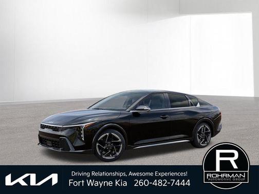 Aurora Black Pearl 2026 Kia K4 GT-LINE