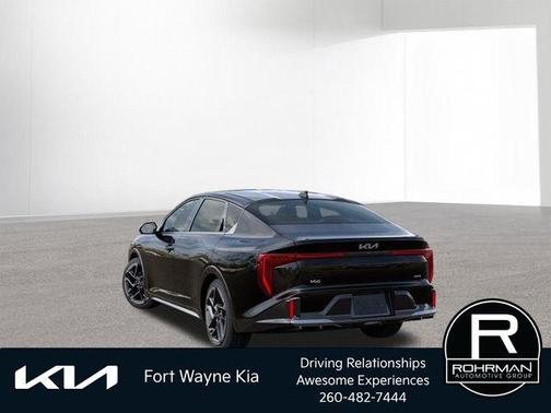 Aurora Black Pearl 2026 Kia K4 GT-LINE