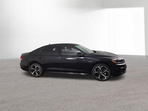 2021 Volkswagen Passat 2.0T R-Line