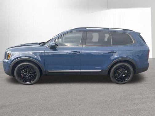 Midnight Black 2023 Kia Telluride EX X-Line