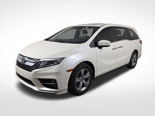 White Diamond Pearl 2019 Honda Odyssey EX-L