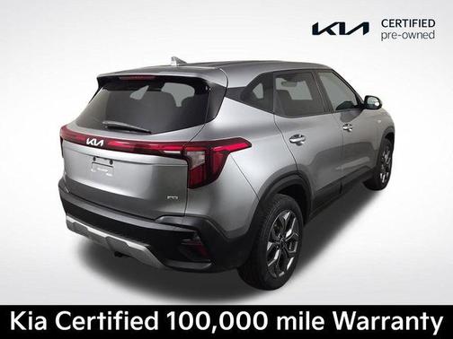 Steel Gray 2024 Kia Seltos LX