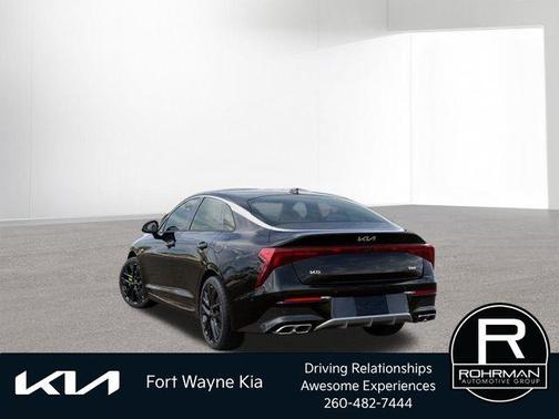 Aurora Black Pearl 2026 Kia K5 GT