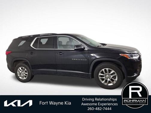 Mosaic Black Metallic 2019 Chevrolet Traverse LT Cloth