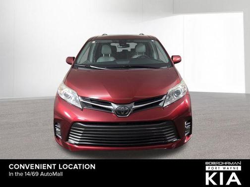 2019 Toyota Sienna XLE