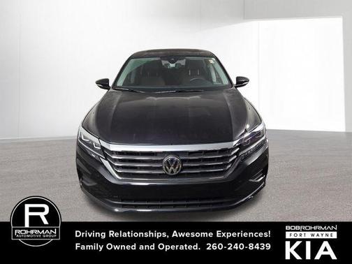 2022 Volkswagen Passat 2.0T SE