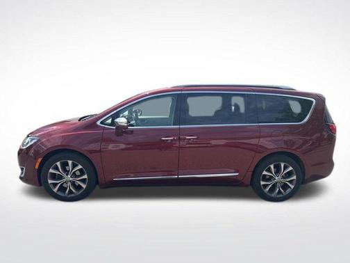Velvet Red Pearlcoat 2019 Chrysler Pacifica Limited