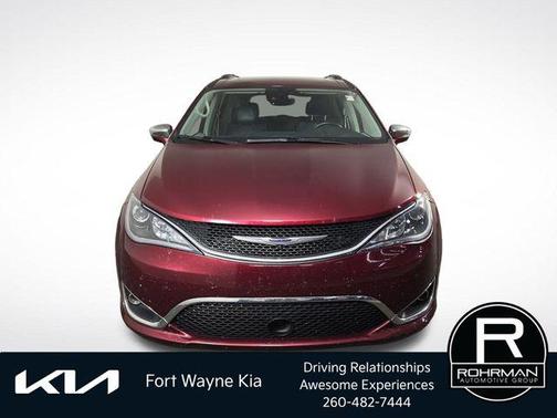 Velvet Red Pearlcoat 2019 Chrysler Pacifica Limited