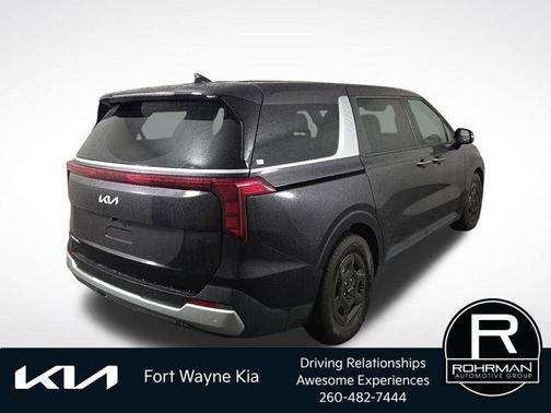 Metal 2025 Kia Carnival LXS