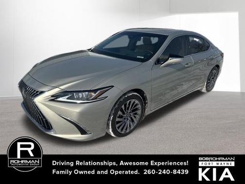 2024 Lexus ES 300h Luxury