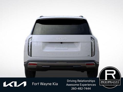 Glacial White Pearl 2027 Kia Telluride S