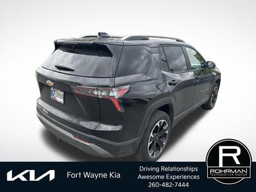 Mosaic Black Metallic 2025 Chevrolet Equinox LT