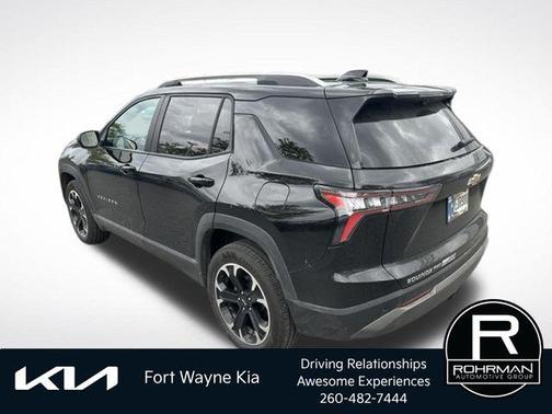 Mosaic Black Metallic 2025 Chevrolet Equinox LT