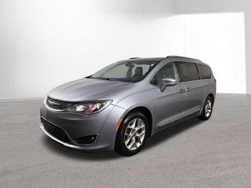 2018 Chrysler Pacifica Touring-L Plus