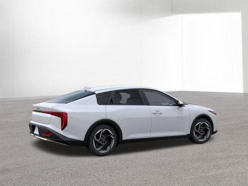 Snow White Pearl 2026 Kia K4 EX