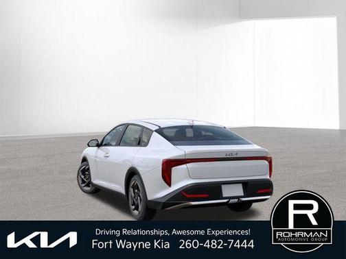 Snow White Pearl 2026 Kia K4 EX