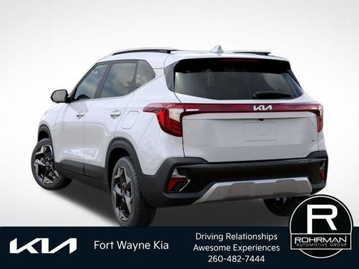 Snow White Pearl 2026 Kia Seltos EX