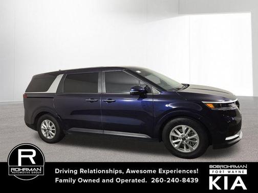 2023 Kia Carnival LX Seat Package