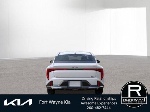 Snow White Pearl 2026 Kia K4 GT-LINE