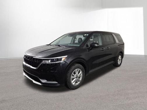 2022 Kia Carnival LXS