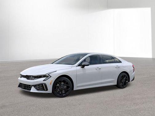 Snow White Pearl 2026 Kia K5 GT-Line